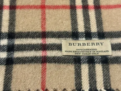 Burberry Classic Check Cashmere Scarf — thumbnail 3