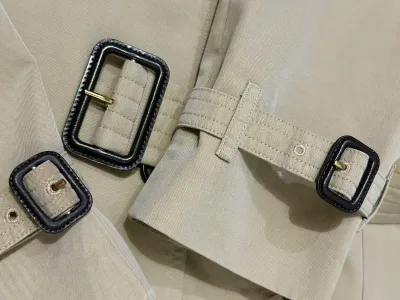 Burberry The Kensington Double Breasted Short Cotton Trench Coat — thumbnail 8