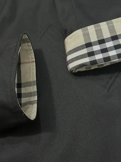 Burberry Mid-Length Camden Coat — thumbnail 7