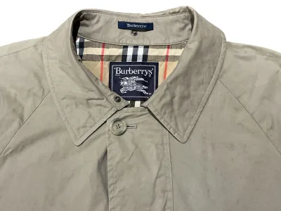 Burberry Vintage Safari jacket — thumbnail 6